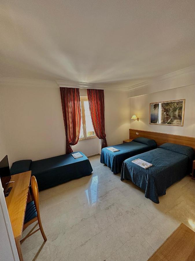 Hotel Principe Di Piemonte Рим Экстерьер фото