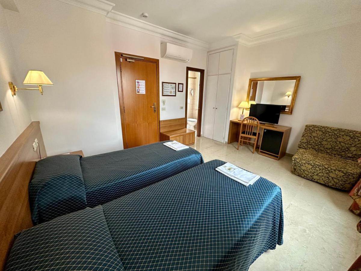 Hotel Principe Di Piemonte Рим Экстерьер фото