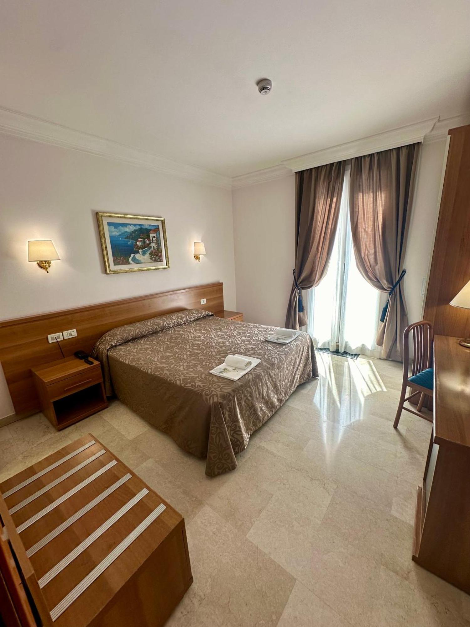 Hotel Principe Di Piemonte Рим Экстерьер фото