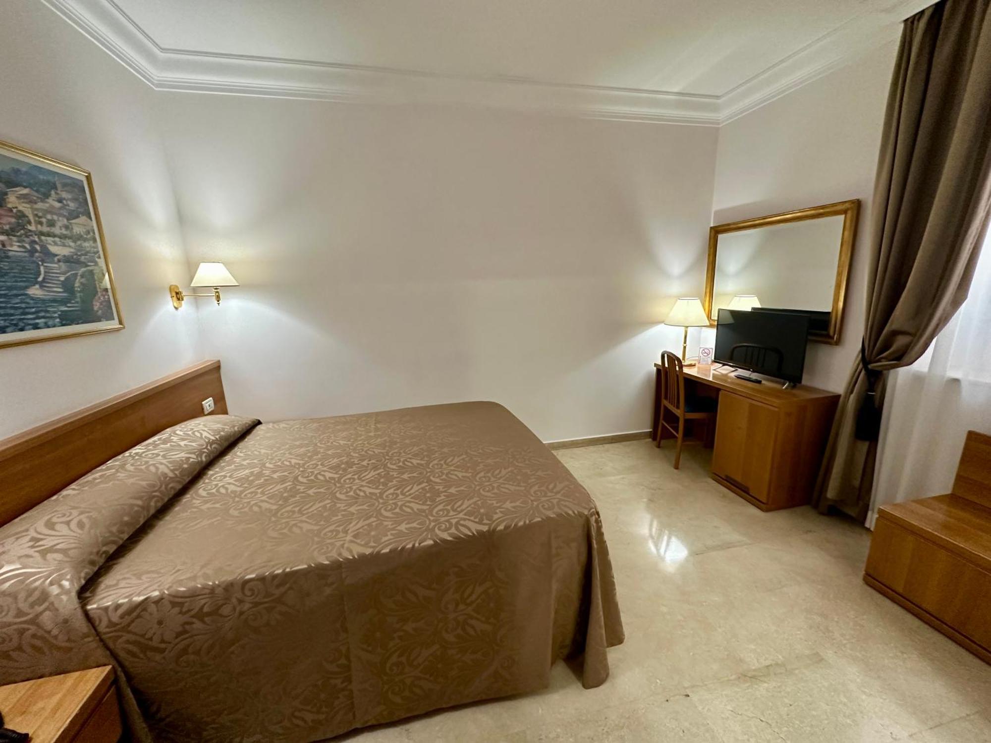 Hotel Principe Di Piemonte Рим Экстерьер фото