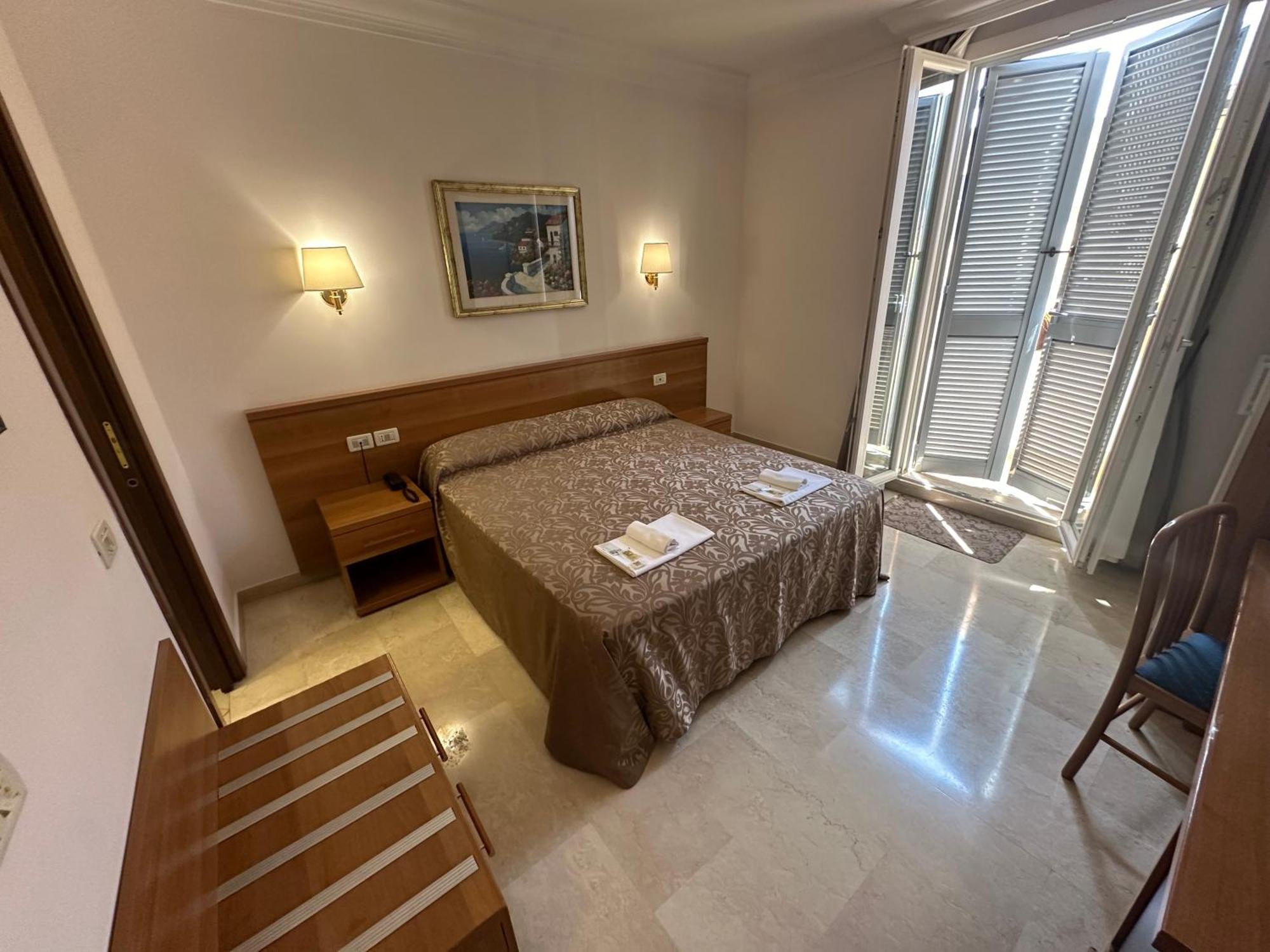 Hotel Principe Di Piemonte Рим Экстерьер фото